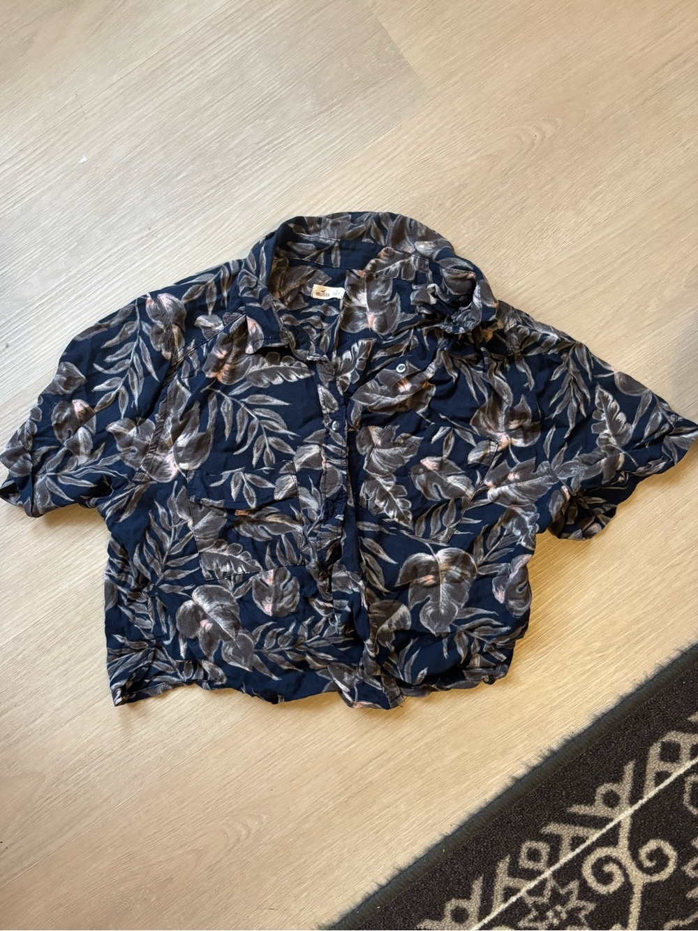 Hollister Navy Floral Short Sleeve Button-Down Shirt